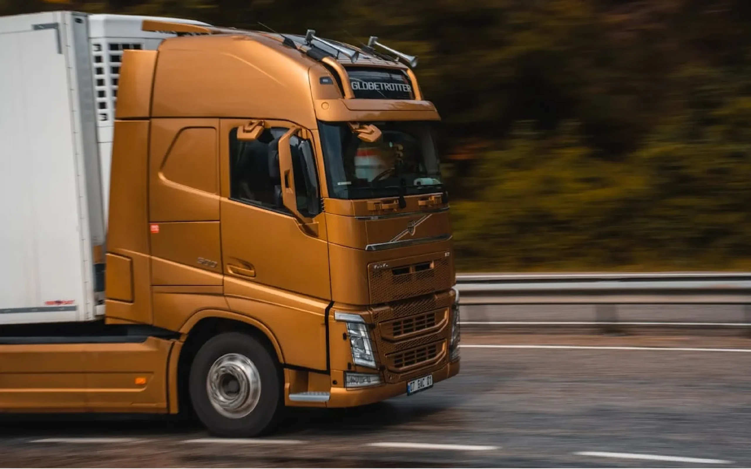 Raod Freight - shipping- logistopia